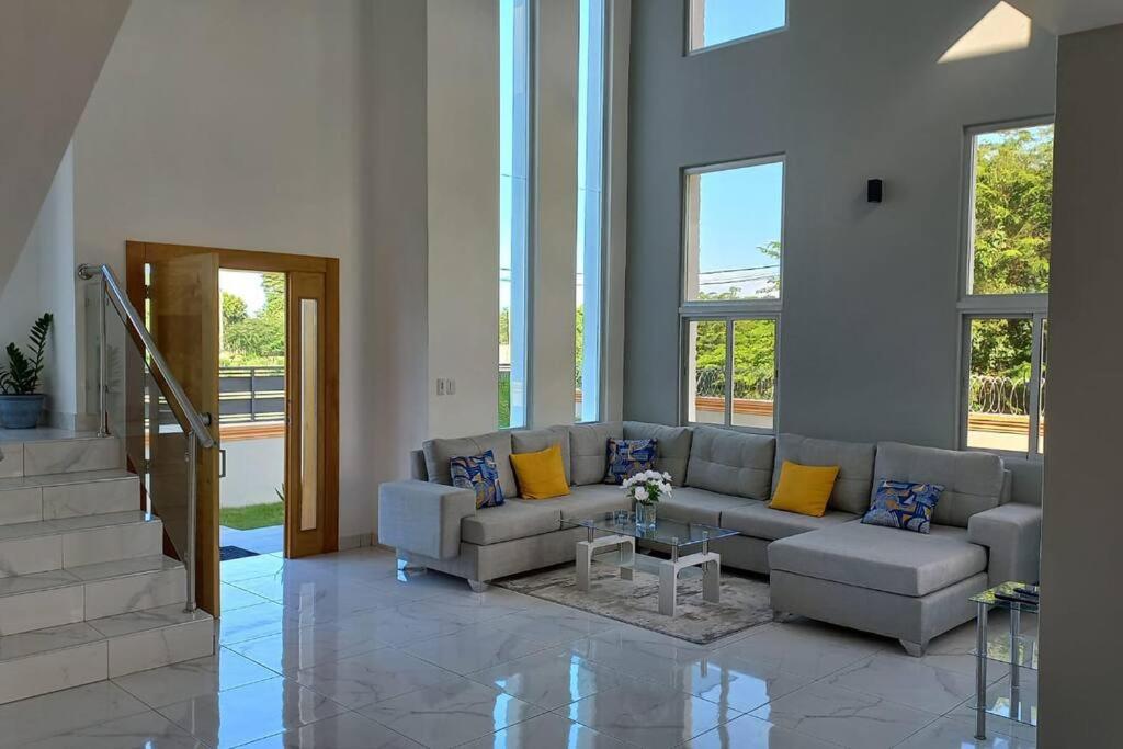 5 Star Villa Minutes From Airport And Beaches Sosúa Zewnętrze zdjęcie
